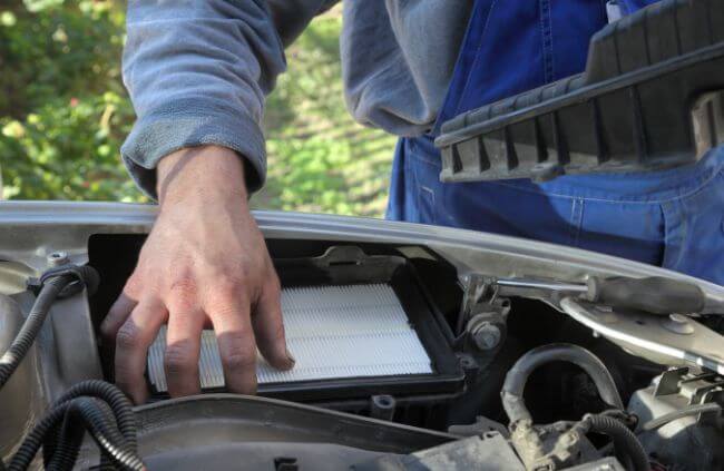 A mobile mechanic in Campbelltown carries out an air filter replacement as part of a routine service to keep vehicles running at their best.